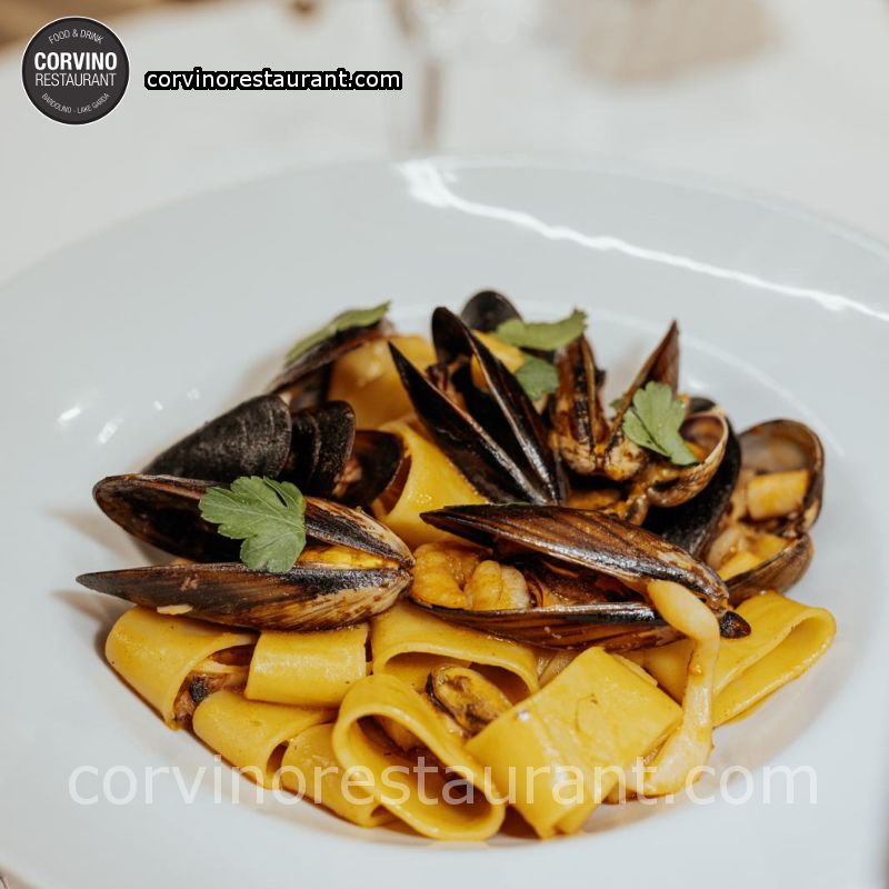 Mezzo pacchero di pasta fresca allo scoglio